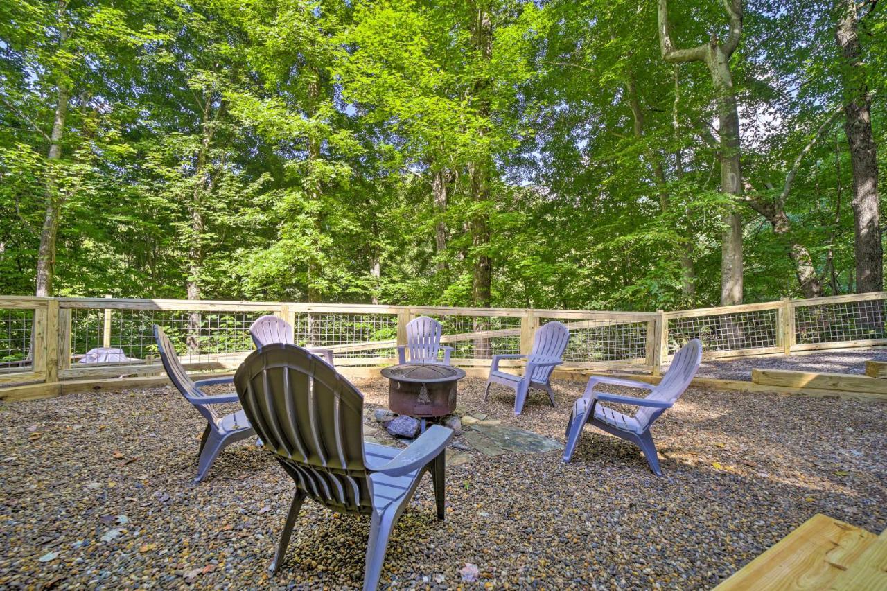 Charming Maggie Valley Getaway With Fire Pit! Exterior photo